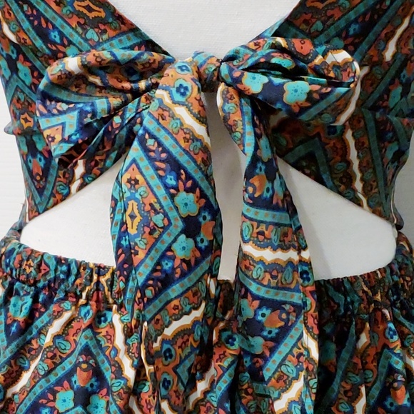 Band of Gypsies Tribal Print Tie Back Dress - Picture 4 of 5